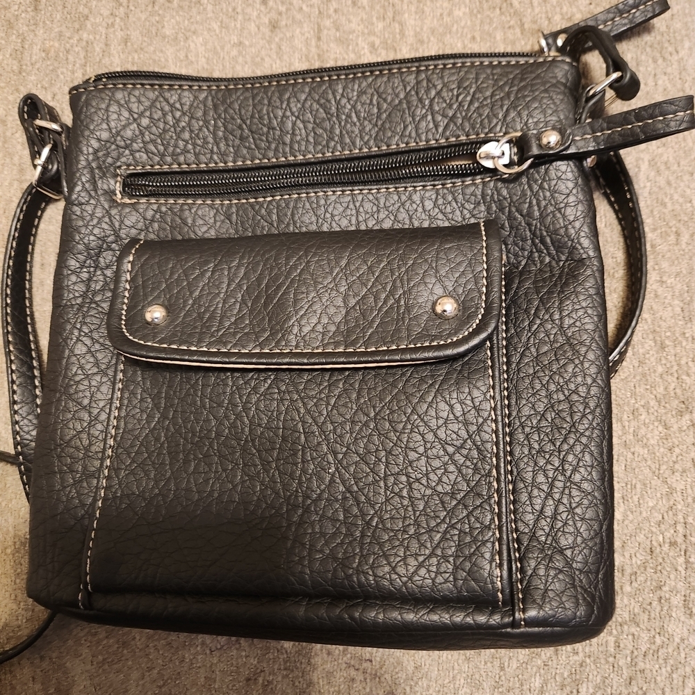 Kelly & Katie Textured Black Crossbody Bag